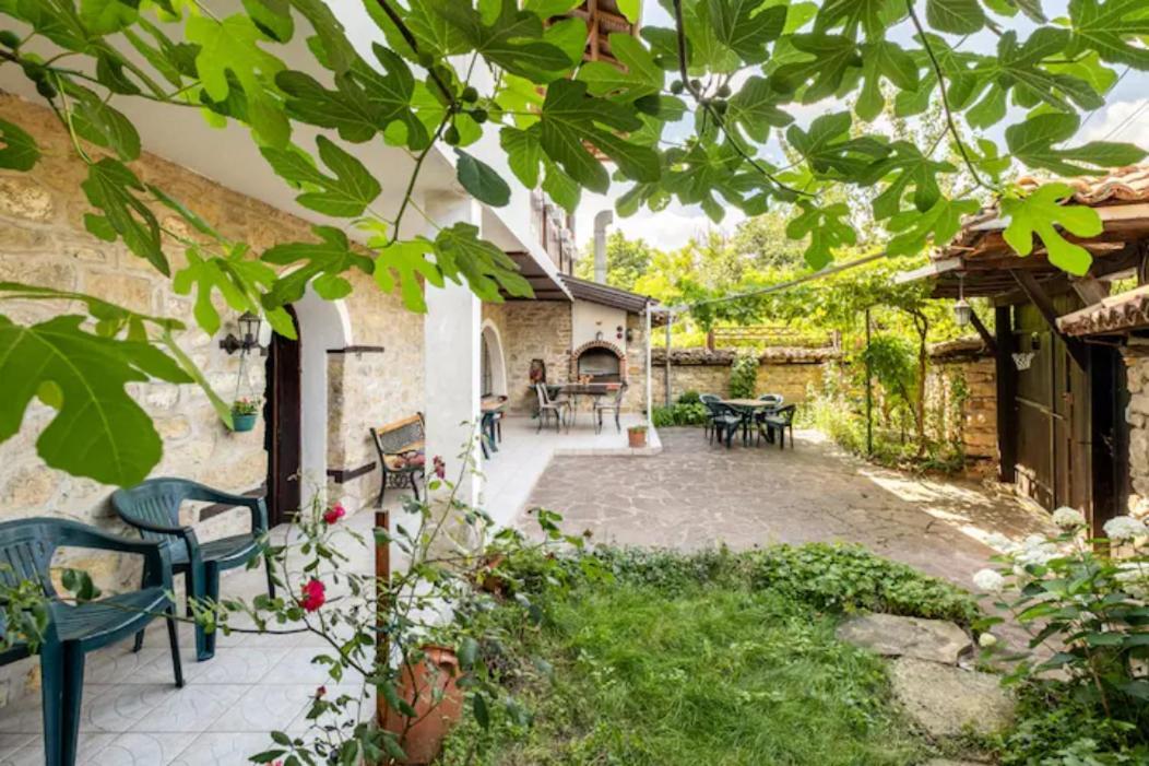 Guest House Geranium Arbanasi Buitenkant foto